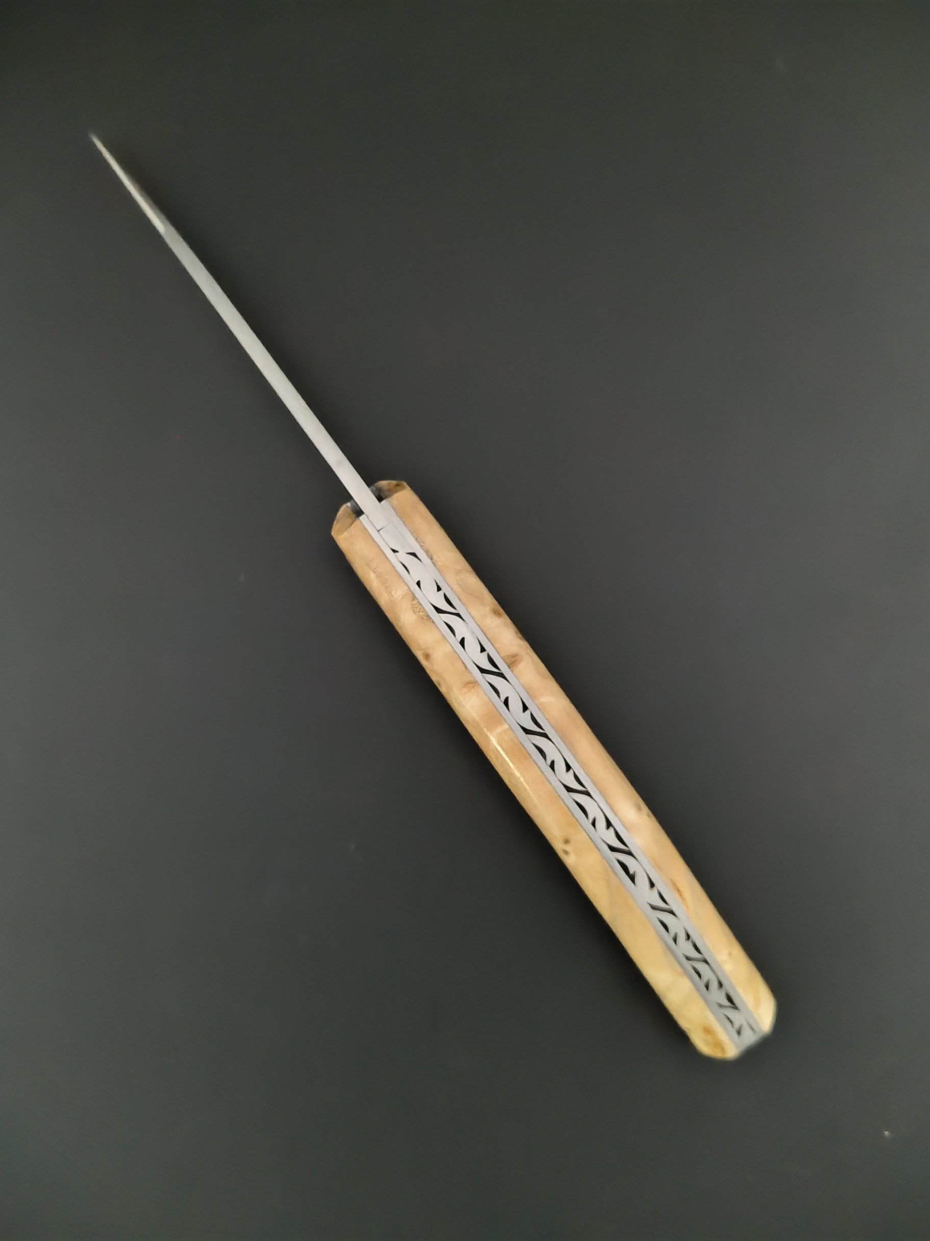 Le couteau Saint-Amans-des-Cots Loupe de de frêne. – Image 3