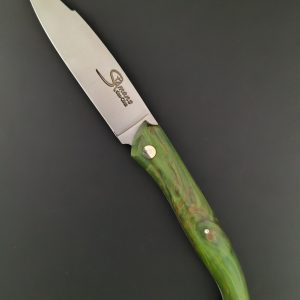 Le couteau Saint-Amans-des-Cots en bouleau nordique stabilisé vert lame 14c28n