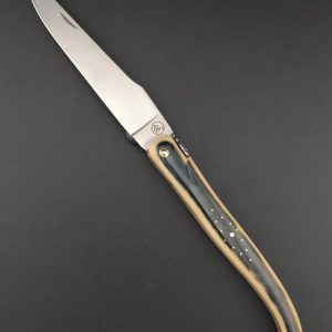 Le couteau Laguiole plein manche mammouth bleu-vert. abeille custom.