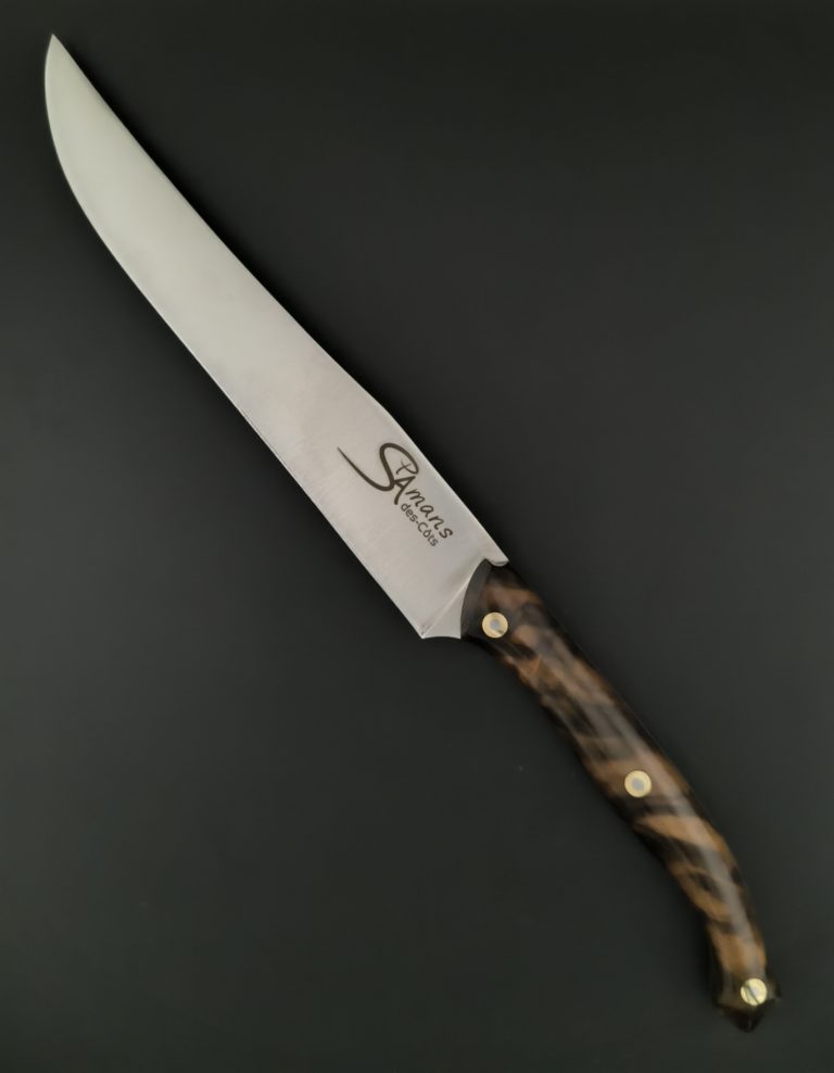 le couteau à découper  Saint Amans des Côts en loupe de noyer