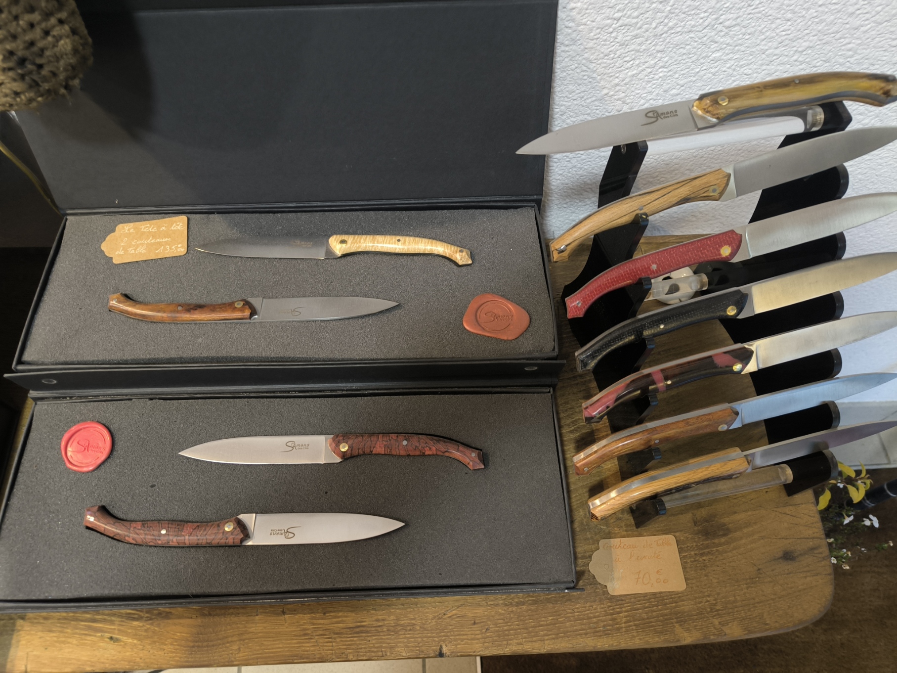 le couteau de table Saint Amans des Côts à l'unité ou par deux, personnalisable.