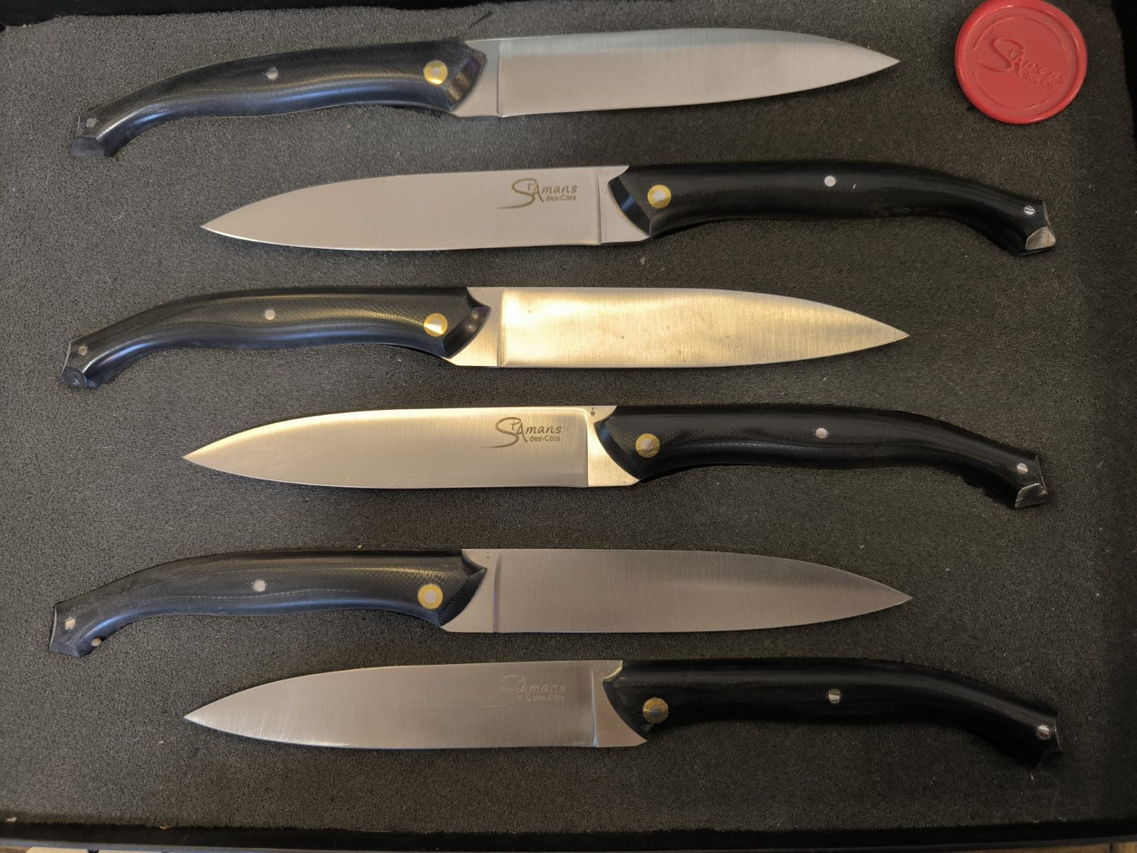 Coffret 6 Couteaux Saint-Amans-des-Cots en G10 noir sans platines