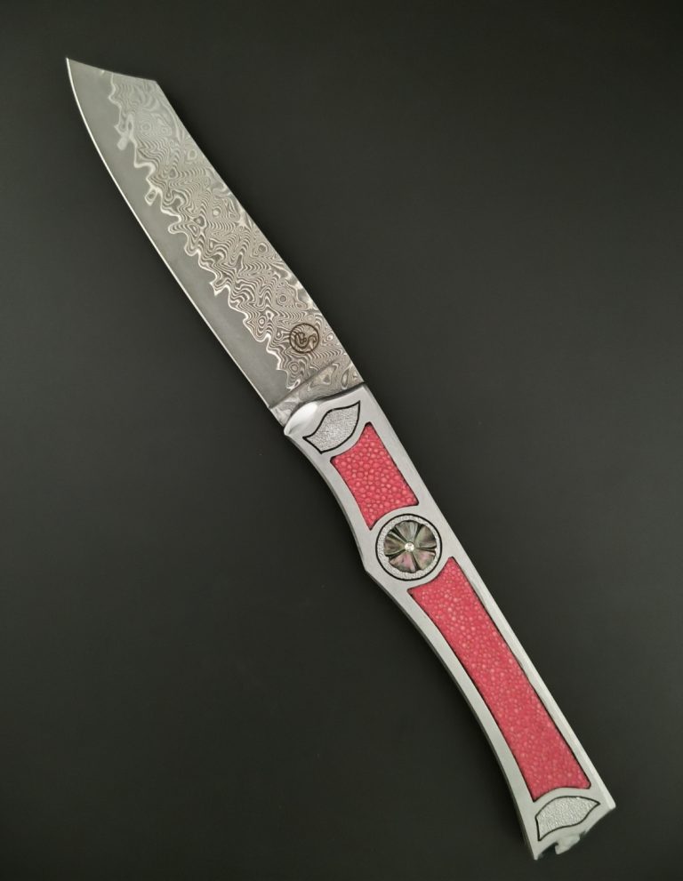 création sur une demande d'un couteau d'inspiration Japonaise