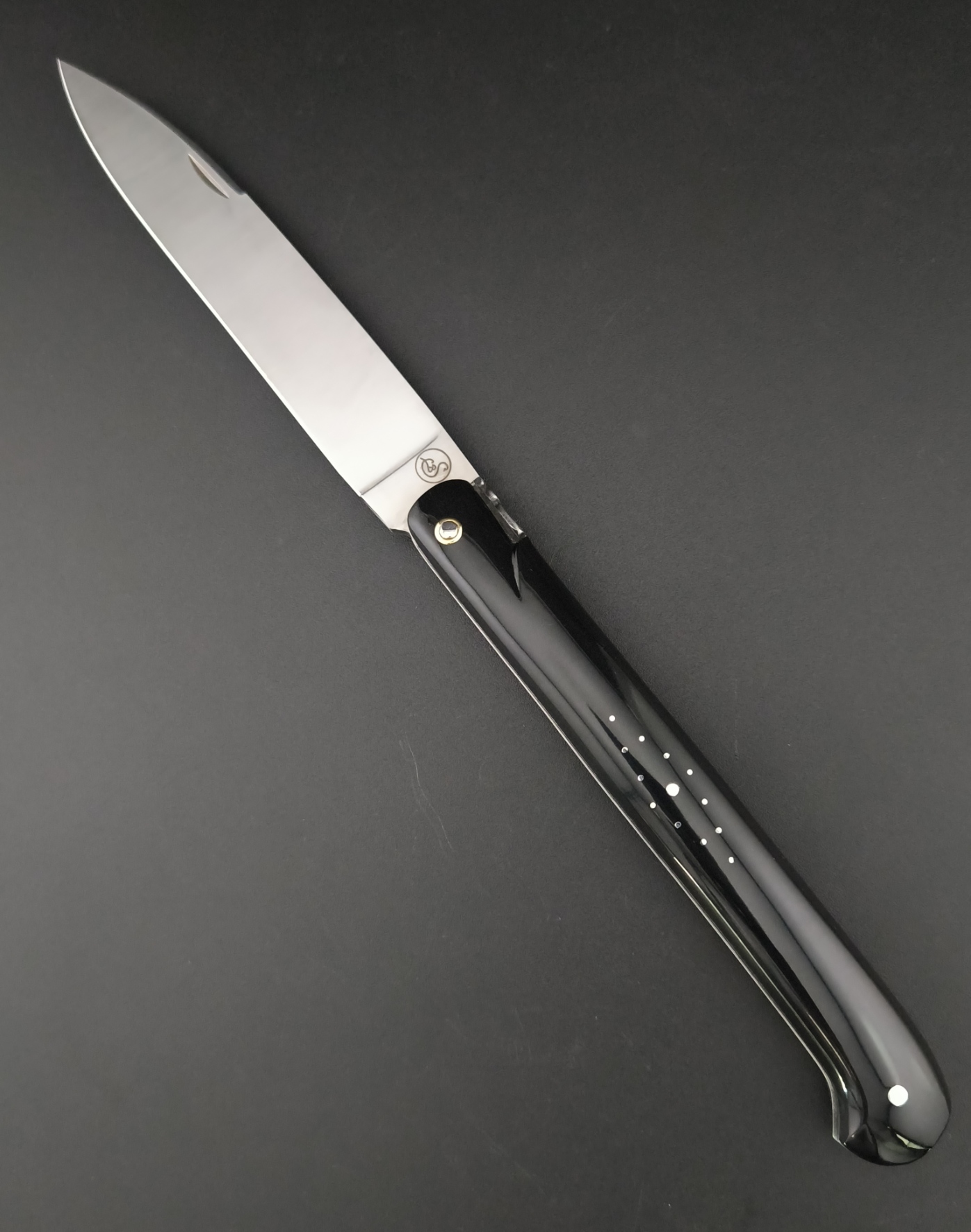 Laguiole droit 13 cm pointe de corne noire